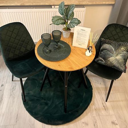 Apartament Happy Place Family & Business Targi Kielce Extérieur photo