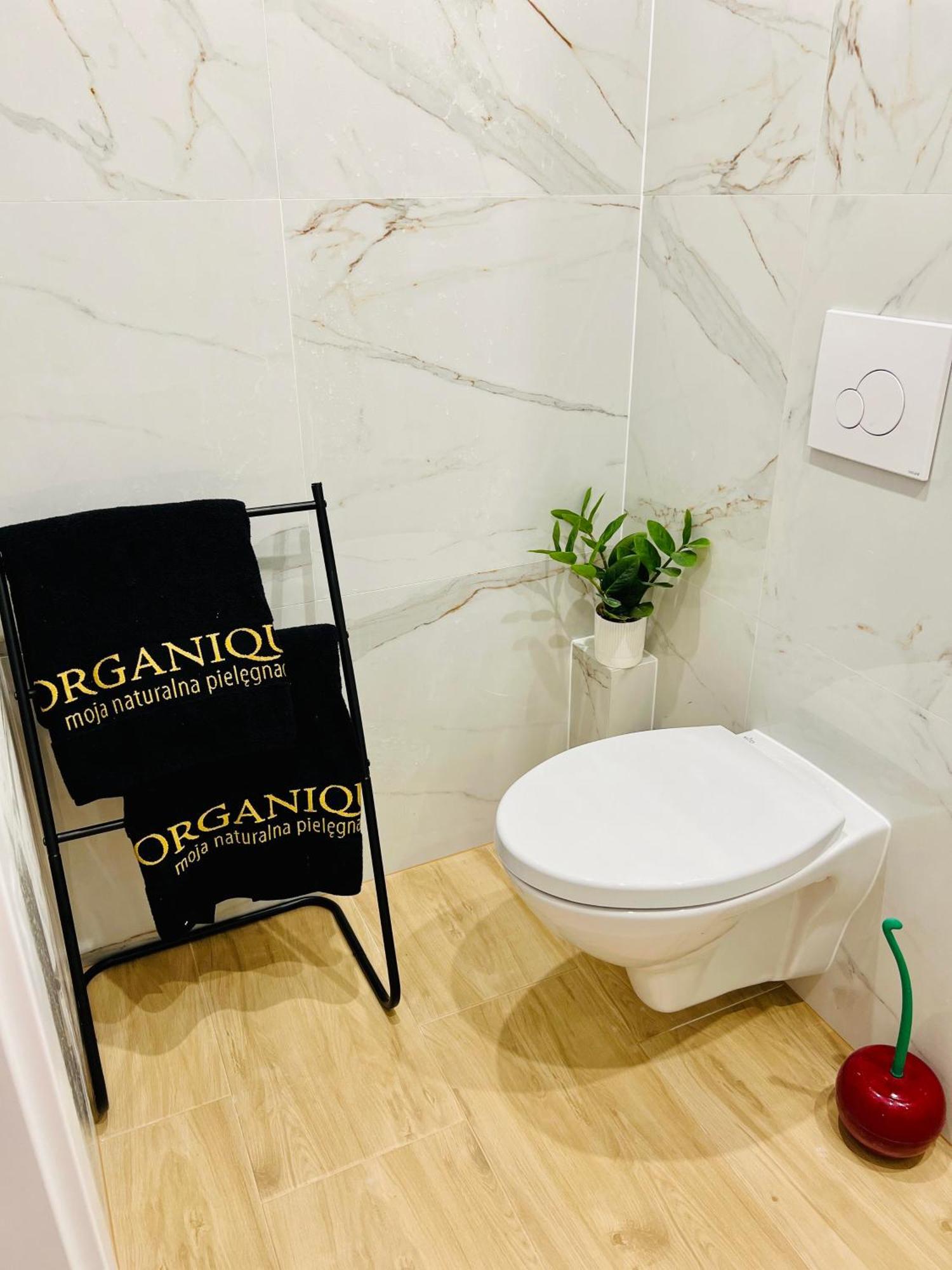 Apartament Happy Place Family & Business Targi Kielce Extérieur photo